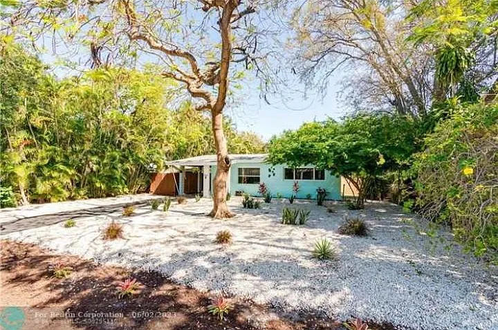 727 NW 18th St — Photo 22