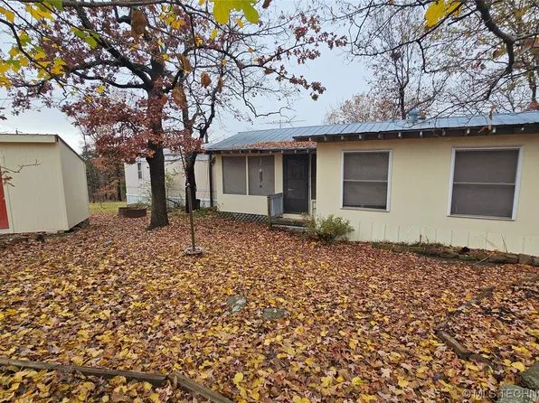 234 Walnut Rd, Stigler, OK 74462