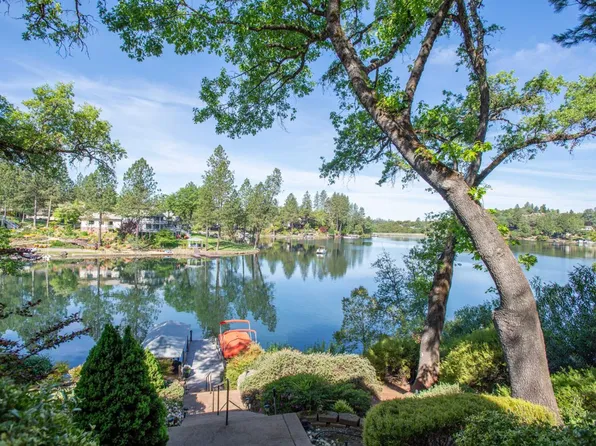 23804 Lakeview Ct, Auburn, CA 95602