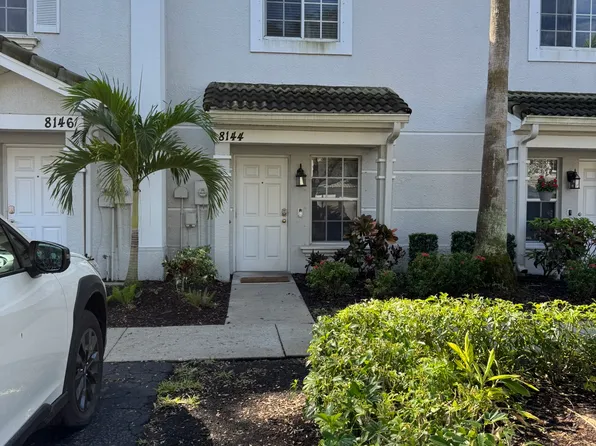 8144 Pacific Beach Dr, Fort Myers, FL 33966