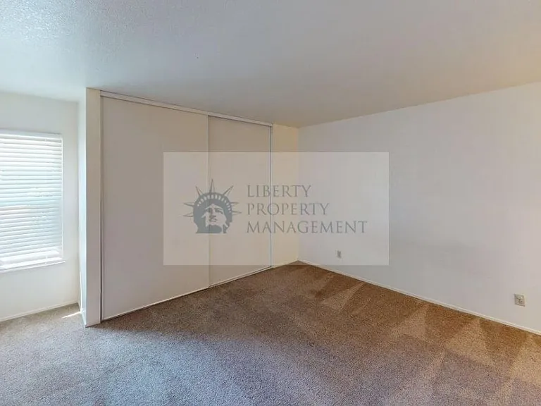 1317 Burgundy Ct — Photo 7