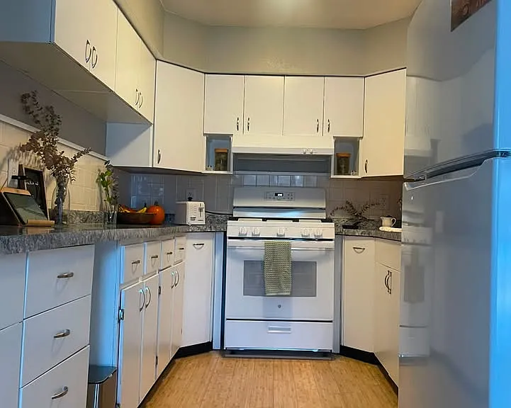 902 E Burkwood Dr — Photo 9