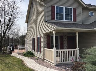19 Westwood Ct, Enola, PA 17025