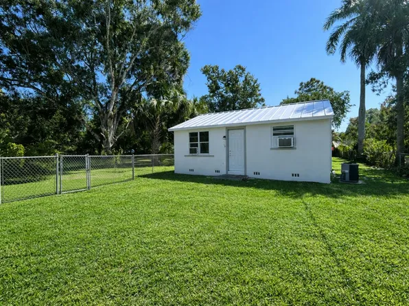 569 Nuna Ave, Fort Myers, FL 33905
