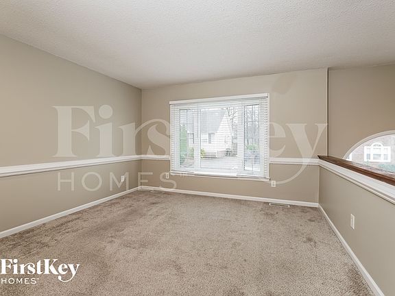 3rd image of 4512 Princess Dr