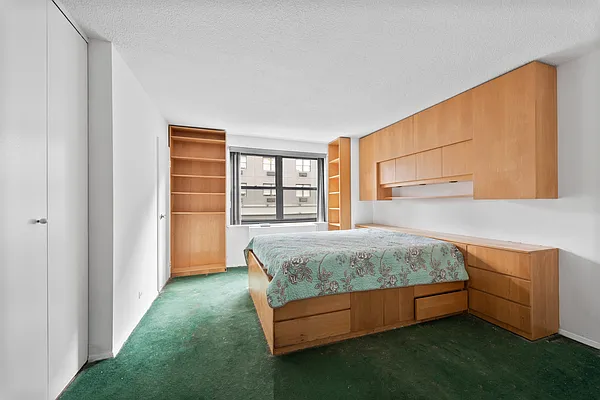 Sold by Keller Williams NYC | media 4