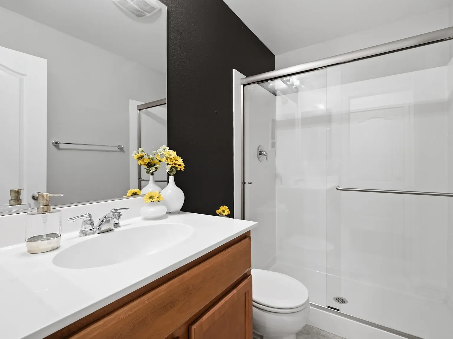 1681 Shore Pl — Photo 3