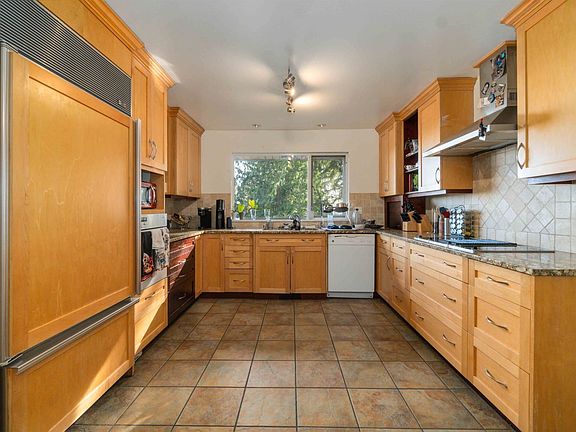 5th image of 5189 Madeira Ct