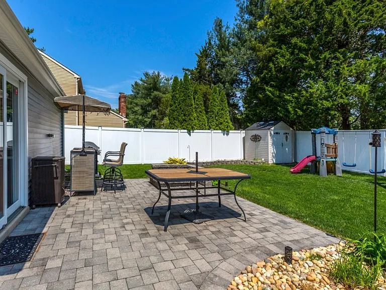 315 Ashford Rd — Photo 26