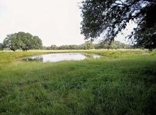 13907 Cr 1, Hallettsville, TX 77964