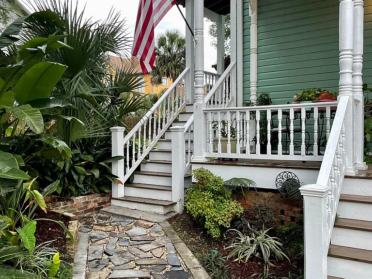 Front path to private entrance