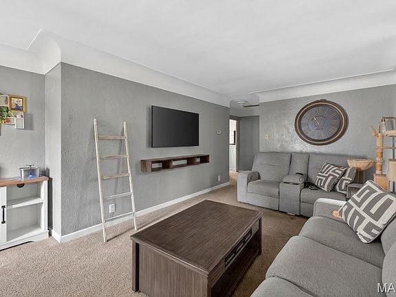 5th image of 109 Cascade Dr