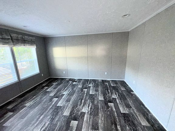 4th image of 1325 Wilson Rd #12