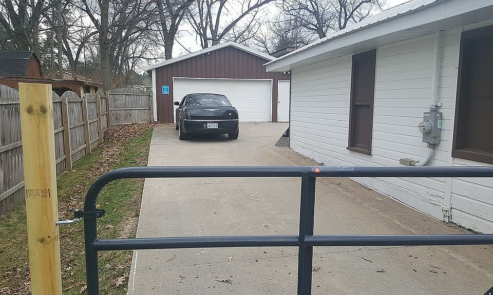 2nd image of 418 Short St