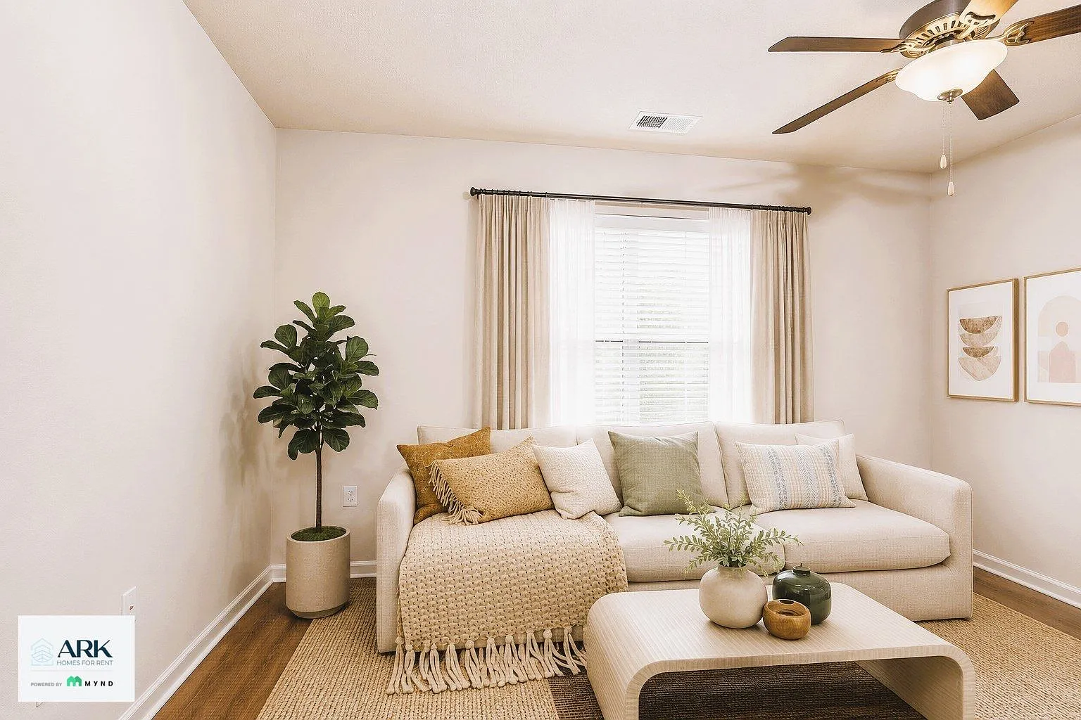 3 bed, 2.5 bath, 1367 sqft, $1,545 — Photo 2
