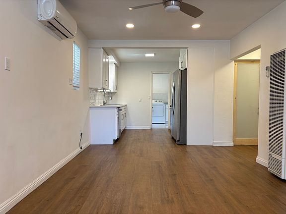 3rd image of 499 N Carmelo Ave