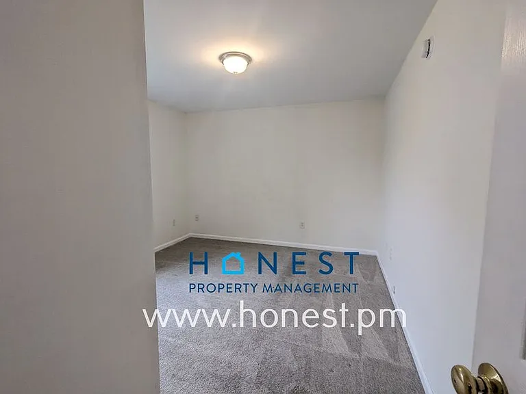 5 Crooker St #2 — Photo 15