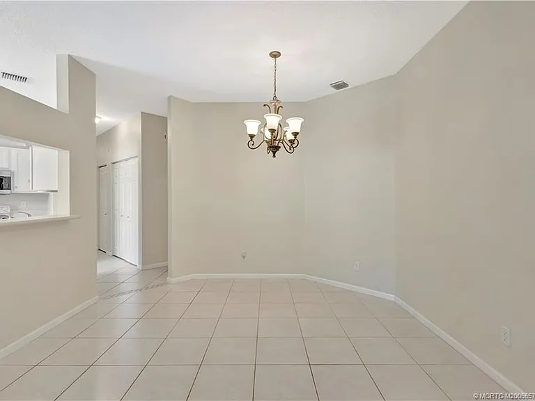 6797 SE Warwick Ln — Photo 15