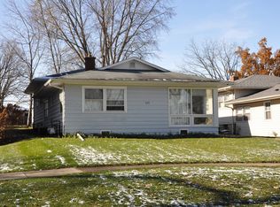 635 S Main St, Naperville, IL 60540