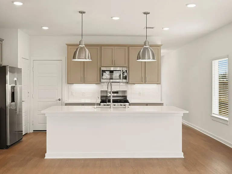 32503 Midsummer Dr — Photo 9