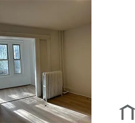 3 bed, 1000 sqft, $3,577 — Photo 2