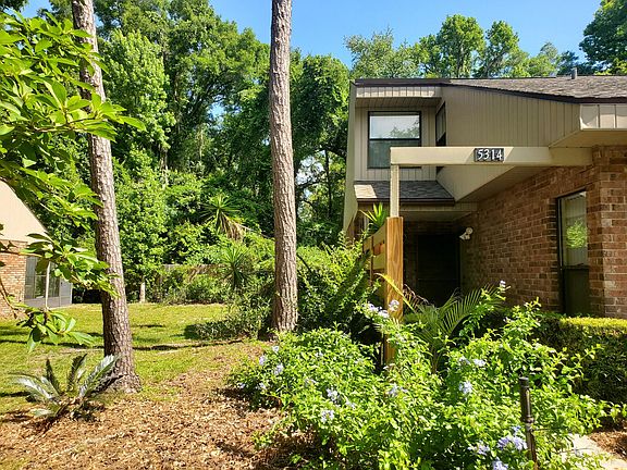 5th image of 5314 NW 34th Pl