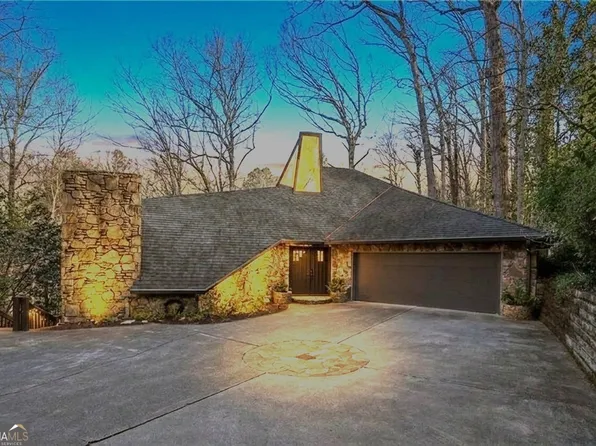 562 Pine Valley Rd SE, Marietta, GA 30067