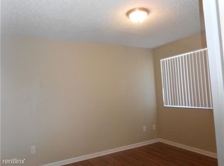 921 SW 88th Ter, Pembroke Pines, FL 33025