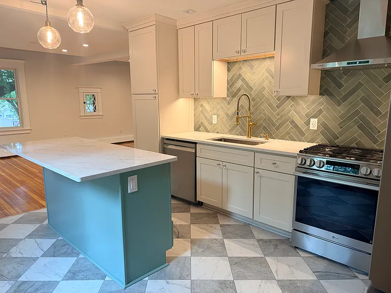 Gourmet Kitchen with stainless appliances