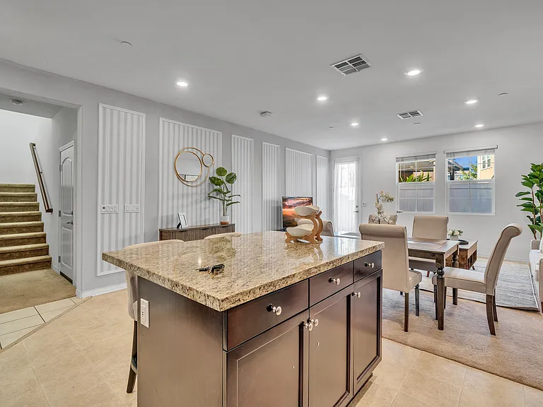 5910 Sendero Ave — Photo 11
