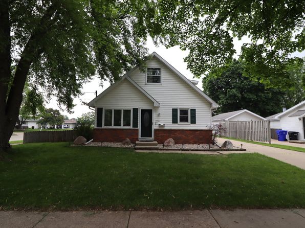 2223 E Lourdes Dr