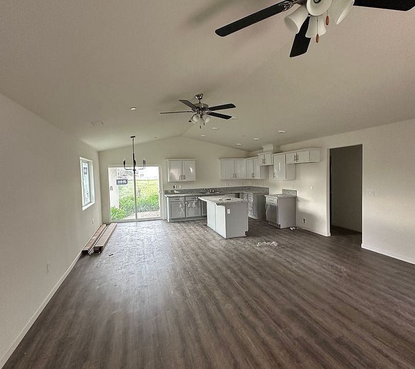 2nd image of 2458 W Park Dr