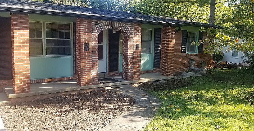 2nd image of 406 Perkins Dr
