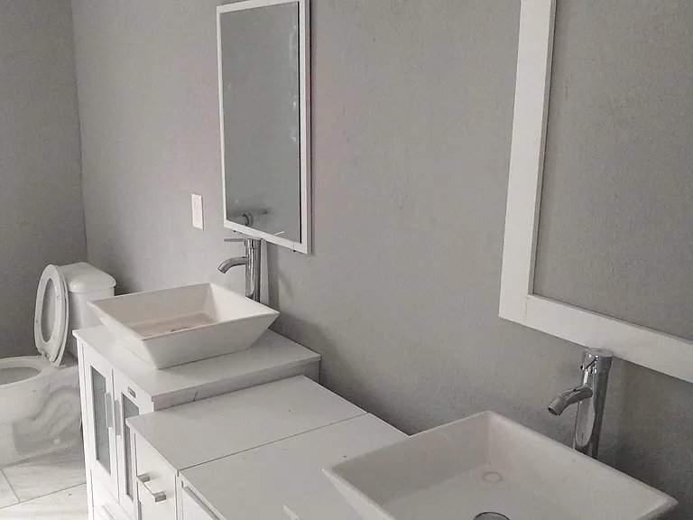 404 E Drexel Ave — Photo 9