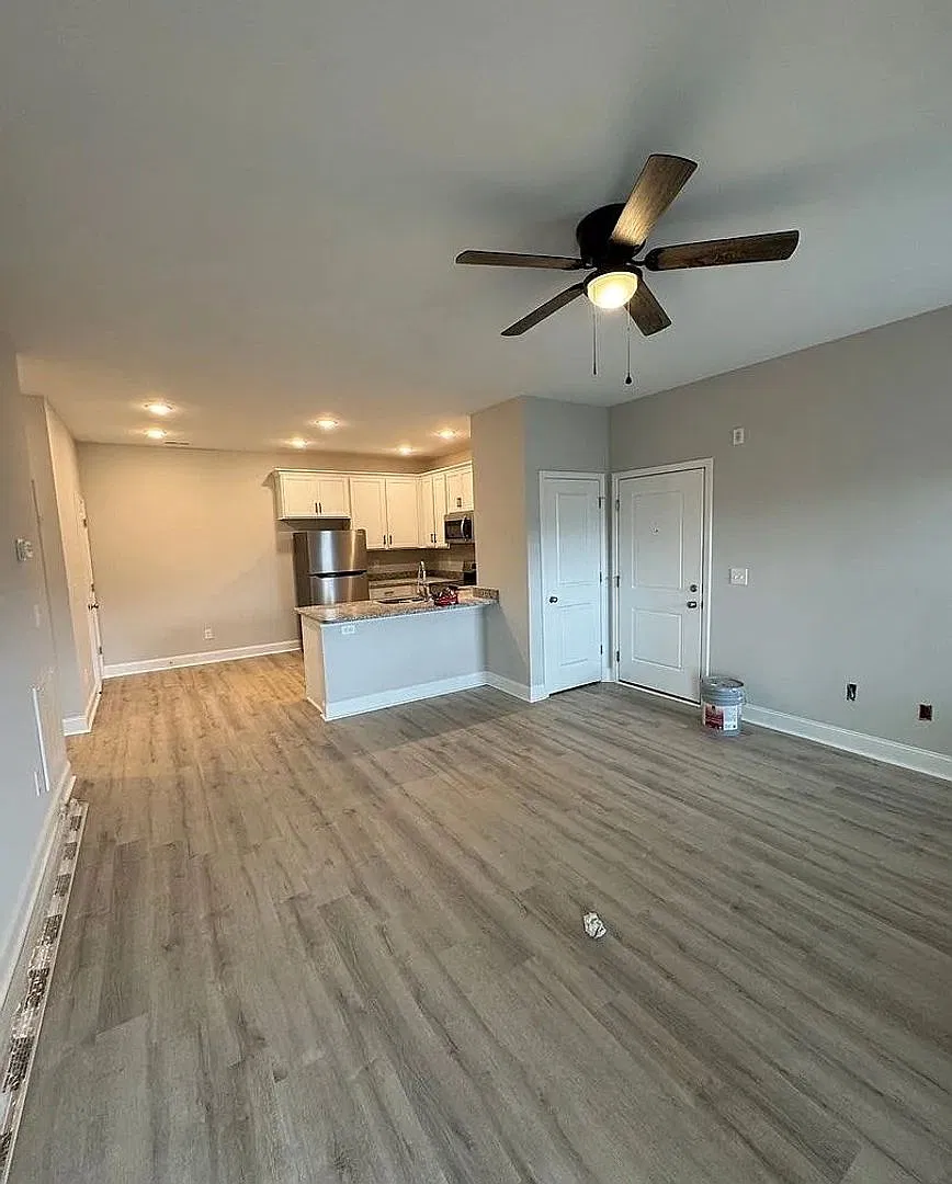 New Construction, Great Location! — Photo 4