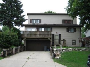 2609 Main St, Peru, IL 61354