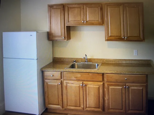 444 Dubuque St #3S, Manchester, NH 03102