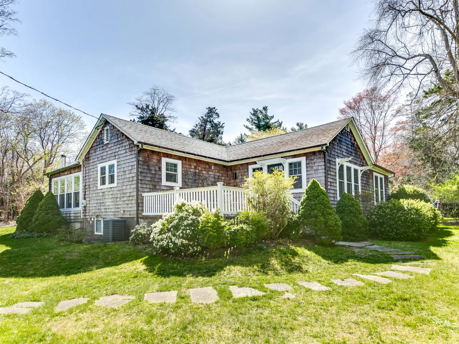Sag Harbor Rental — Photo 2