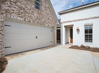 40 Peninsula Dr, Madison, MS 39110