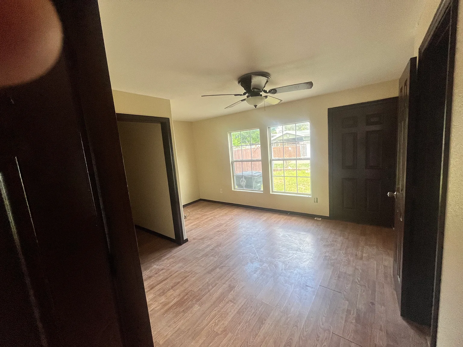 3 bed, 1240 sqft, $1,300 — Photo 1