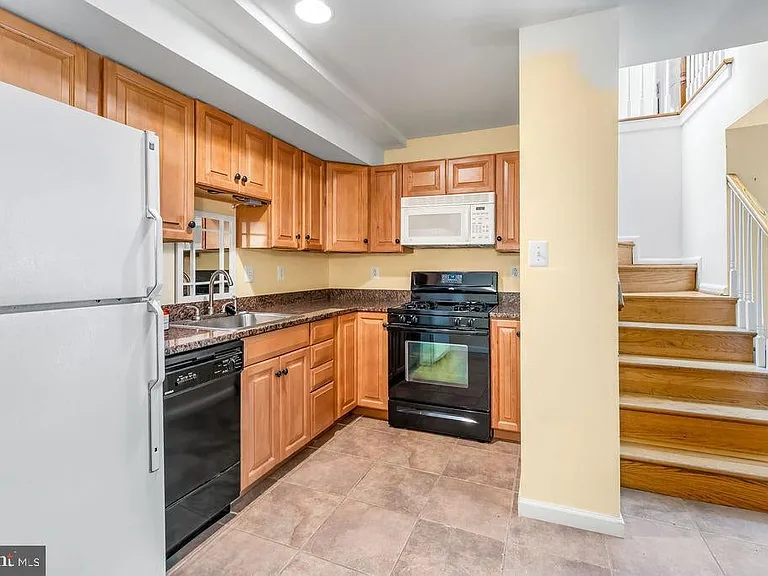 1329 Gresham Rd — Photo 45