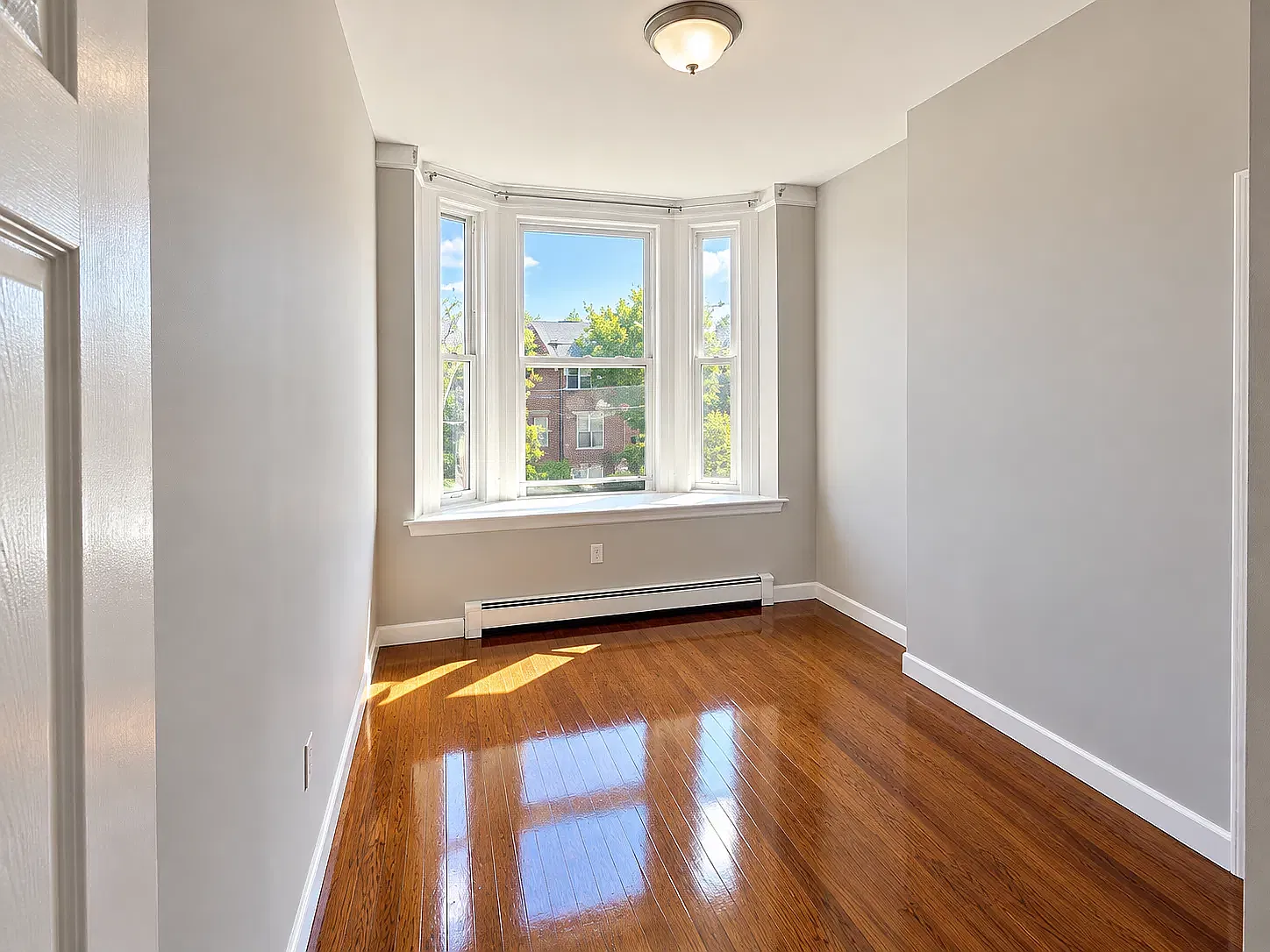 2 bed, 800 sqft, $1,994 — Photo 2