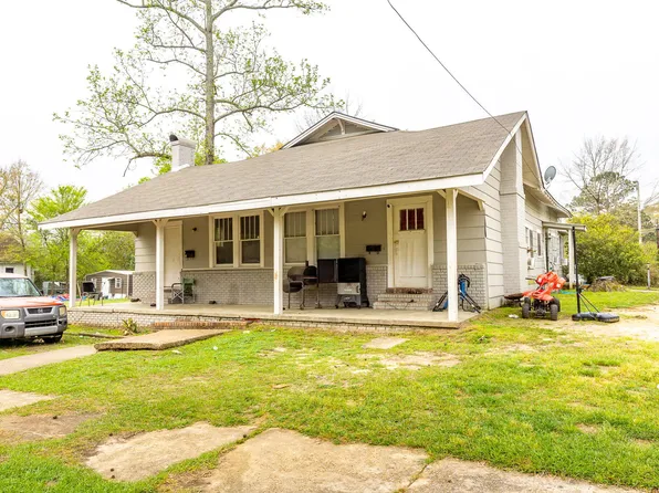 1034 N 2nd Ave, Laurel, MS 39440