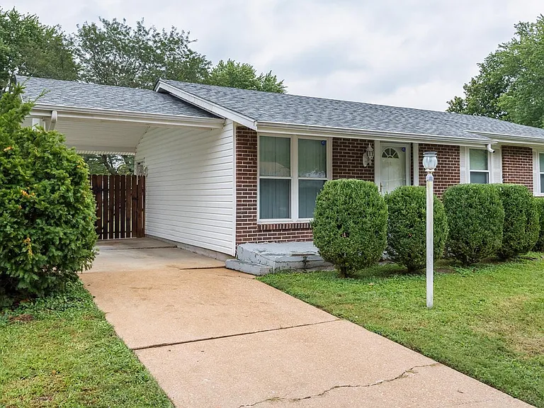 3008 Oriental Dr — Photo 16
