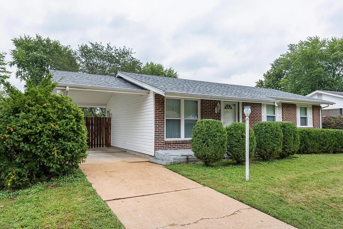 Building Photo - 3008 Oriental Dr