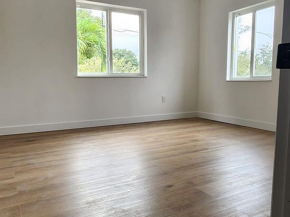 3rd image of 535 NW 41st St #2