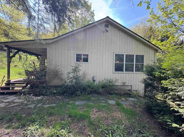 196 Lovers Lane, Northfield, VT 05663