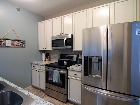 5th image of 1740 SE La Grant Pkwy APT 28