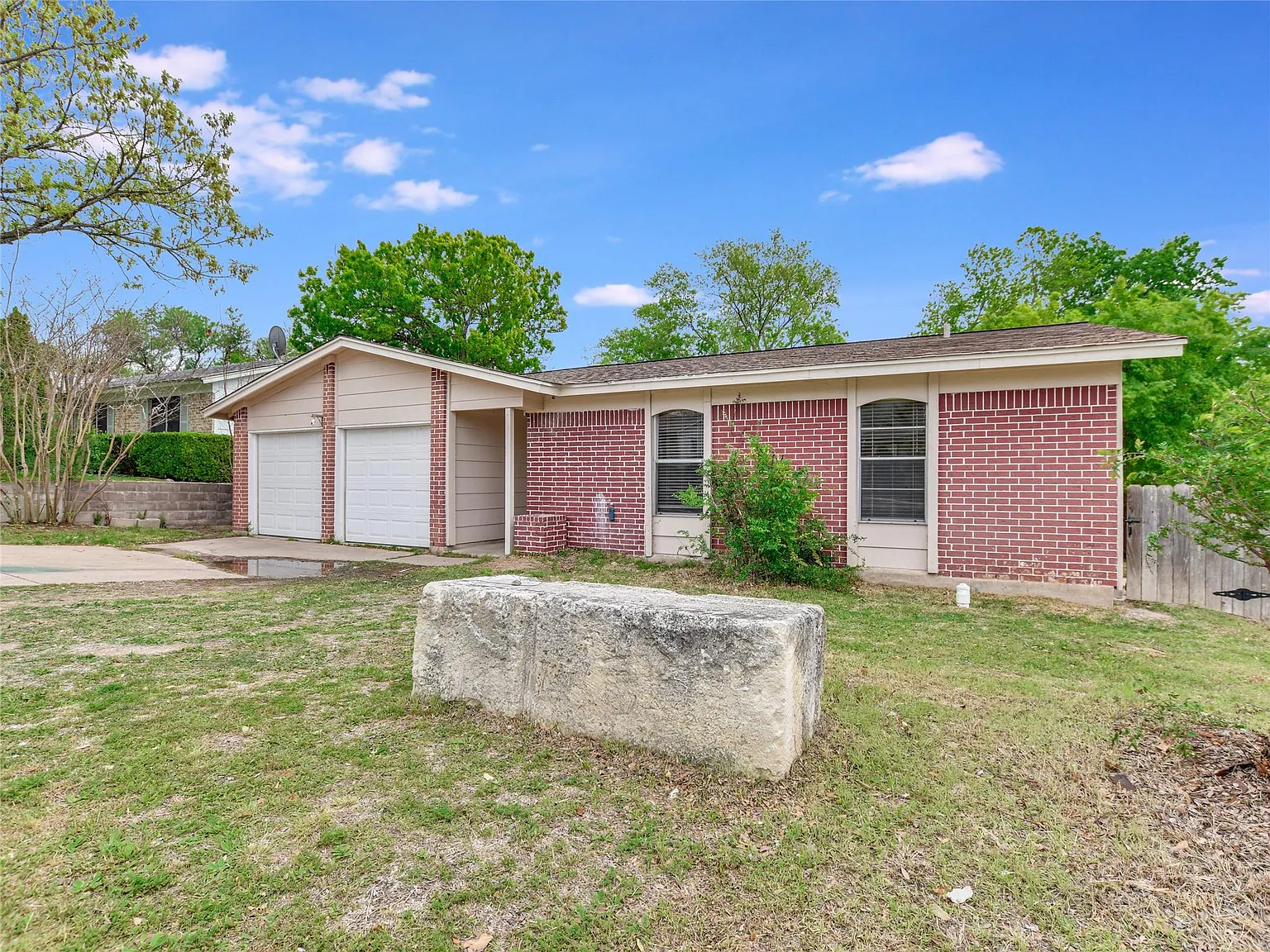 3 bed, 2.0 bath, 1148 sqft, $1,850 — Photo 2