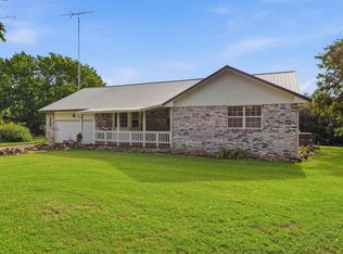 7250 E Brake Rd, Newkirk, OK 74647